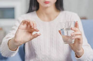 ترکیب دو داروی معروف برای یائسگی؛ واقعاً جواب می‌دهد؟
