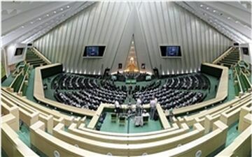 فراکسیون مستقلان ولایی به تدوین‌کنندگان برنامه جامع اقتصاد و معیشت مردم پیوست