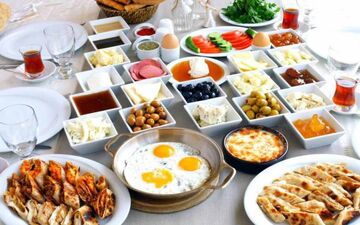 با این صبحانه خوشمزه شکم آب کن + نکات و آموزش تهیه
