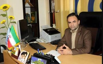 اهدای 100میلیون ریال کتاب و تجهیزات بازی کودکان به کتابخانه های ایوان