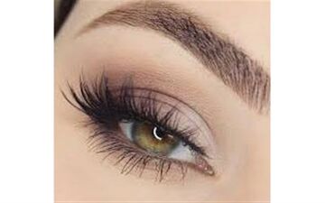 به همین راحتی مژه های خود را بلندتر کنید 