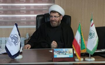 معابر و نقاط حاشیه نشین شهر کرمانشاه شبانه توسط اوقاف ضدعفونی و گندزدایی می شوند