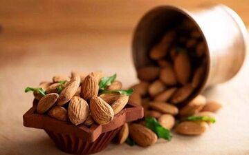 از خواص شگفت انگیز این خوشمزه های یلدایی به راحتی نگذرید
