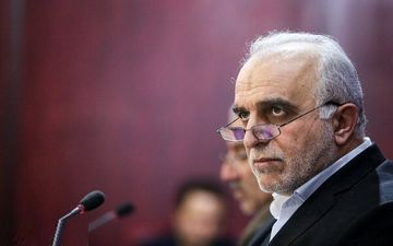 وزیر اقتصاد: گمرک برای صادرات باید فرش قرمز پهن کند