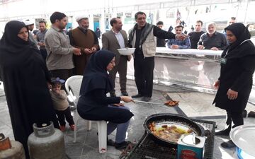 حضور گسترده زائران در موکب سیدالشهداء (س) آستان مقدس امامزاده باقر(ع) بیستون (به روایت تصویر)