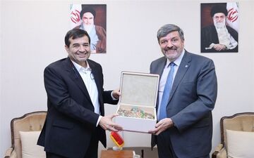  سفیر اروگوئه: هدف‌مان برگزاری دیدار دوستانه فوتبال با ایران است 