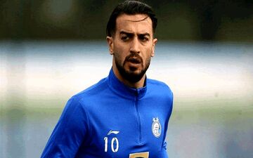 بمب جدید نقل و انتقالات؛ ستارۀ اخراجی استقلال پرسپولیسی می‌شود؟!
