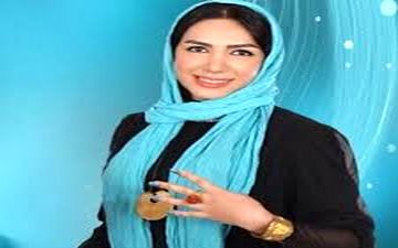 تیپ و ژست فرناز امینی در ایتالیا