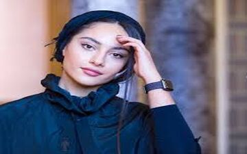 ترلان پروانه در مهمانی هوادارانش به مناسبت تولدش