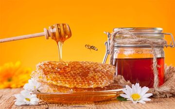 رنگ عسل معیار خوبی برای تشخیص کیفیت آن نیست