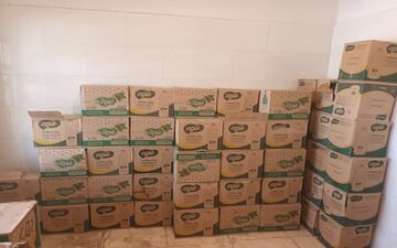 کشف حدود سه تن روغن خوراکی احتکار شده در شاهین شهر