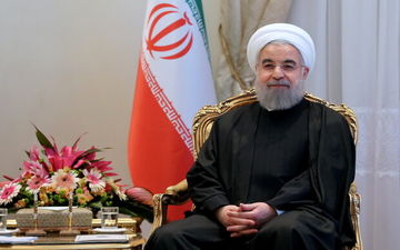 ملت آمریکا نگذارند بیش از این اوراق تاریخ آمریکا سیاه شود