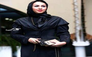 تیپ مشکی‌پوش مجری زن تلویزیون در اکران فیلم مالاریا | عکس