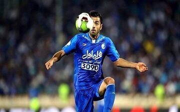 ستاره استقلالی به غیبت کاپیتان پرسپولیس در تیم ملی واکنش نشان داد