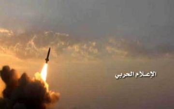  ارتش یمن پایگاه نظامی سعودی ها را باموشک هدف قرار داد
