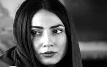 لباس مجلسی و براق خانم بازیگر در کنار همسر کارگردانش