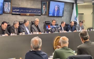 وزیر اقتصاد: باید مشکل تامین ارز واردات دارو به طور کامل حل شود