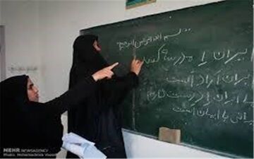 ۱۵۰ هزار نفر در کشور تحت پوشش نهضت سوادآموزی قرار می‌گیرند