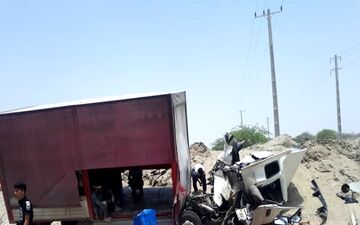 واژگونی کامیون فوتون در جاسک مرگ راننده‌اش را رقم زد