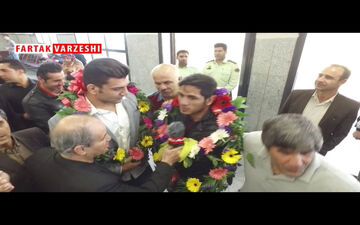 اختصاصی / استقبال با شکوه از قهرمانان کشتی آسیا + فیلم