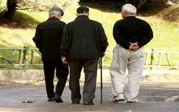 پاداش پایان خدمت بازنشستگان پرداخت می‌شود