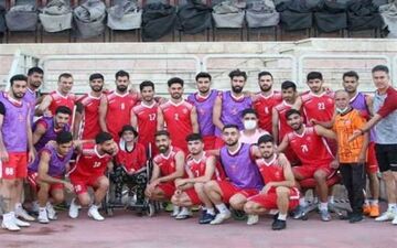 حضور دو هوادار معلول در تمرین پرسپولیس