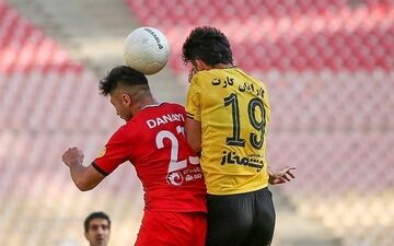 ربیعی ترمز مورایس را کشید/ توقف سپاهان مقابل مس رفسنجان/ دانشگر بیهوش شد 
