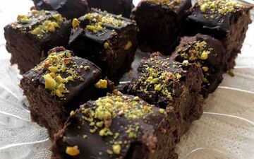 طرز تهیه  اسلایس براونی | عاشقش میشی از بس که خوشمزه س