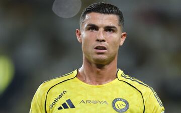 تهدید جدی: مجسمه رونالدو به آتش کشیده شد!