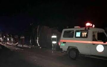 34 مصدوم در واژگونی اتوبوس در خراسان رضوی