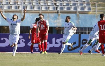 درخشان: بین بازیکنان با تجربه و جوان پرسپولیس فاصله زیادی وجود دارد/ تیم دستپاچه بود 