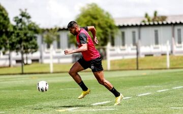 مهاجم جنجالی پرسپولیس سر از لیگ اندونزی درآورد