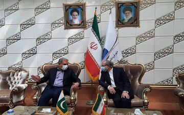 وزیر خارجه پاکستان وارد تهران شد