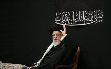 رهبر انقلاب امشب، خطاب به آقای محمود کریمی فرمودند: اگر خسته نمی‌شوی «ای ایران» بخوان! + ویدئو 