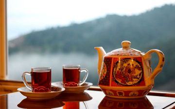 هر روز چای را با تکه ای کوچک شکلات تلخ بخورید؛ به این دلیل