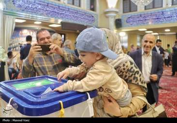 انتخابات ریاست‌جمهوری در تبریز و خرم آباد به روایت تصویر