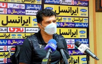 
حسینی: بازیکنان ما باید بدانند که در همه بازی‌ها با حداکثر قدرت کار کنند