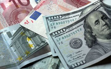 قیمت دلار و یورو در صرافی ملی امروز یکشنبه ۴ آبان۱۴۰۴/ افزایش قیمت دلار