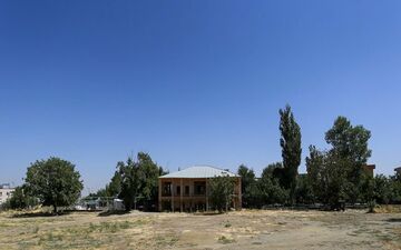 عاقبت بی‎‌سرانجام خانه‌ی آمریکایی‌ها