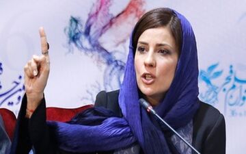  توضیحات خانم بازیگر درمورد لباس حاشیه سازش/عکس
