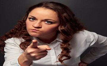 عواقب بد عصبانی کردن زنها | زن‌ها را عصبانی کنید این بلا سرتان می آید!