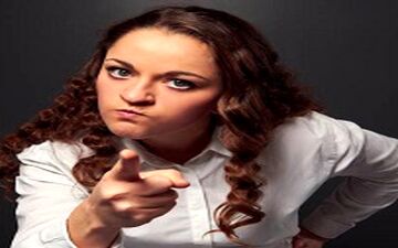 عواقب بد عصبانی کردن زنها | زن‌ها را عصبانی کنید این بلا سرتان می آید!