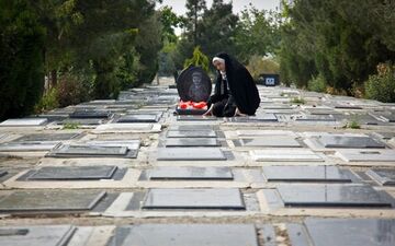 درب آرامستان های کرمانشاه پنجشنبه و جمعه بسته است 