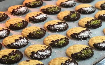طرز تهیه قرابیه گردو| خیلی ساده درست میشه