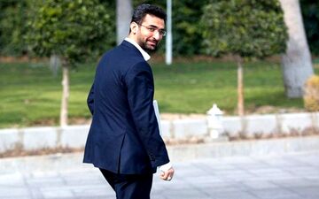 آذری جهرمی: فیلترشکن ها سرعت شبکه را کم می کنند/ رفع فیلتر تلگرام دست من نیست، اگر دست من بود رفع فیلتر می کردم
