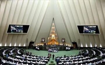  تذکر ۲۵ نماینده به «روحانی، کلانتری و رحمانی فضلی»درباره منشأ بوی بد در تهران 