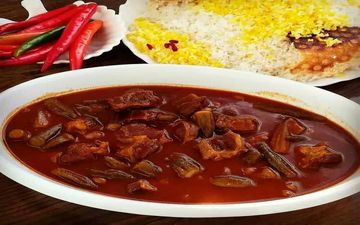 خورش بامیه با رب انار رو این طوری درست کن /فوق العاده میشه