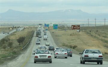 ترافیک در جاده‌های کوهستانی پرحجم شد 