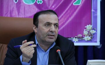 بخشداران شهامت دفاع از دولت را داشته باشند