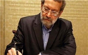  لاریجانی درگذشت عزت الله انتظامی را تسلیت گفت